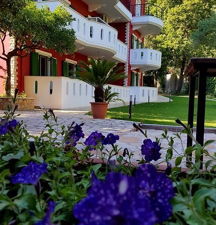 Oasis Exclusive Aparthotel Parga Eksteriør bilde
