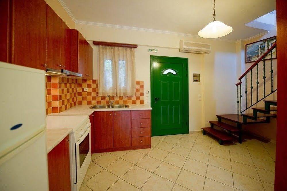 Oasis Exclusive Aparthotel Parga Eksteriør bilde